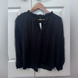 NWT. Current Air Black Top with Lace Sleeves. Small.